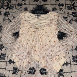 RSQ Cream Floral Women's Blouse